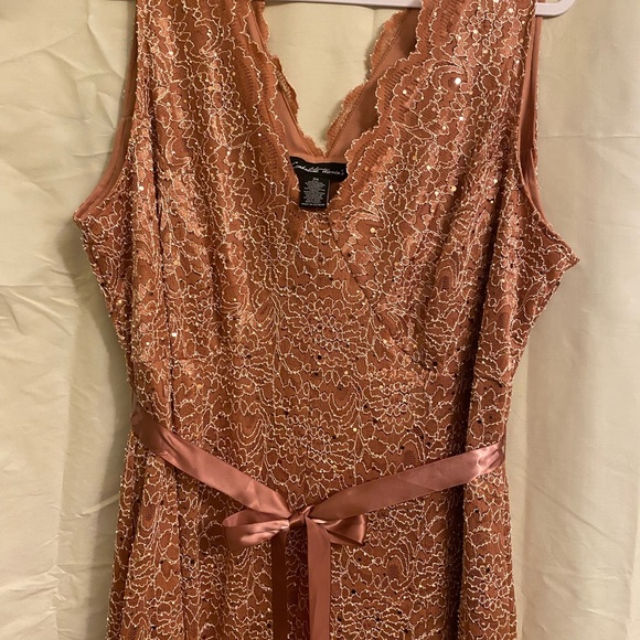 NWOT Plus Size Dark Salmon Lace Long Evening Wear Dress - Picture 1 of 11
